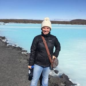 Meet your Posher, Nora